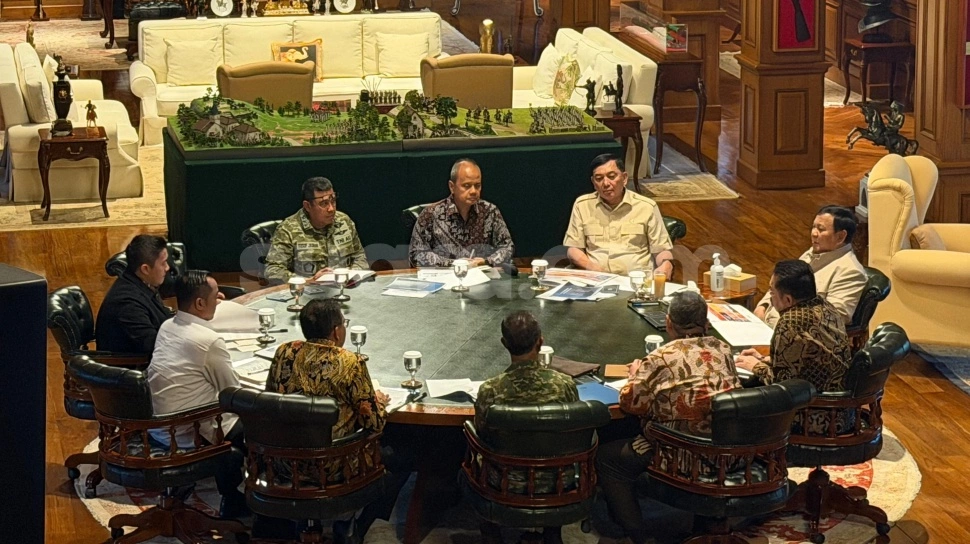 Prabowo Pimpin Rapat Paripurna Dewan Energi Nasional di Istana