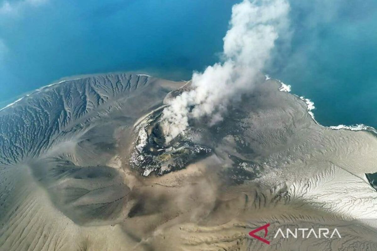 Empat Gunung Api Meletus Bersamaan, Berikut Penjelasan dari Badan Geologi dan Ahli