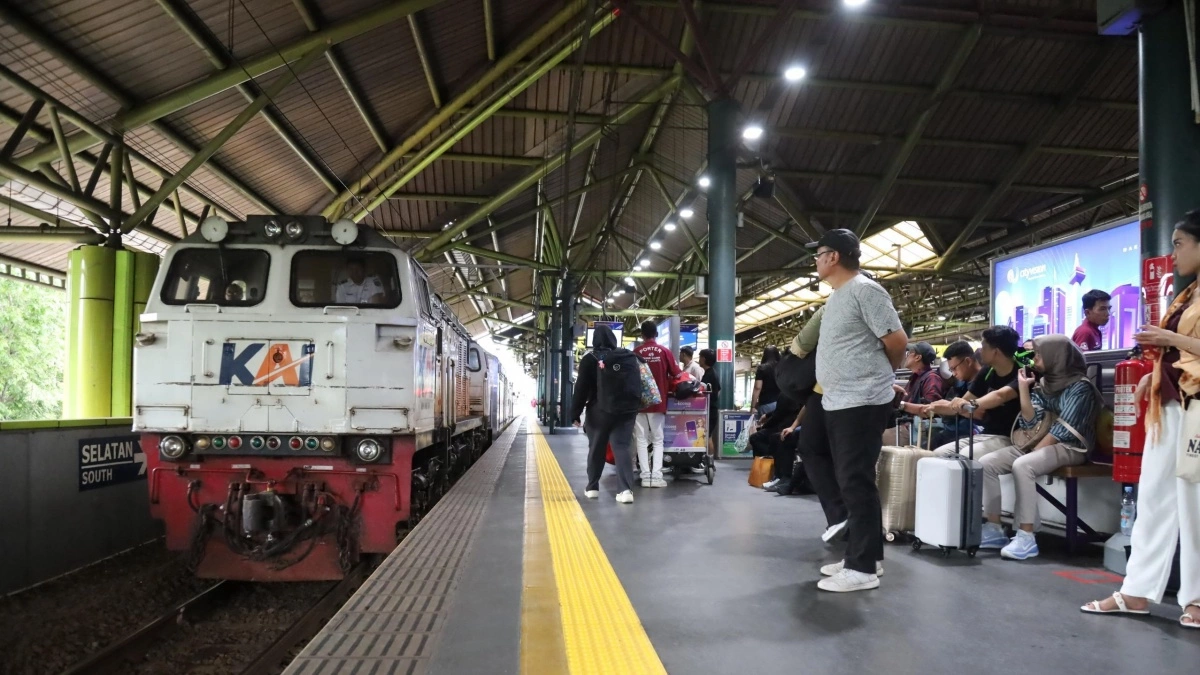 Aksi Unjuk Rasa di Jakarta, Penumpang Kereta Api Diminta Tiba Lebih Awal