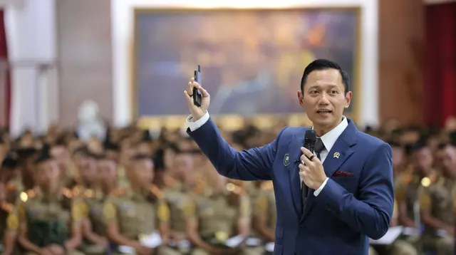 ---
AHY Siap Mendukung Pesan Prabowo untuk Pemerintahan

---
