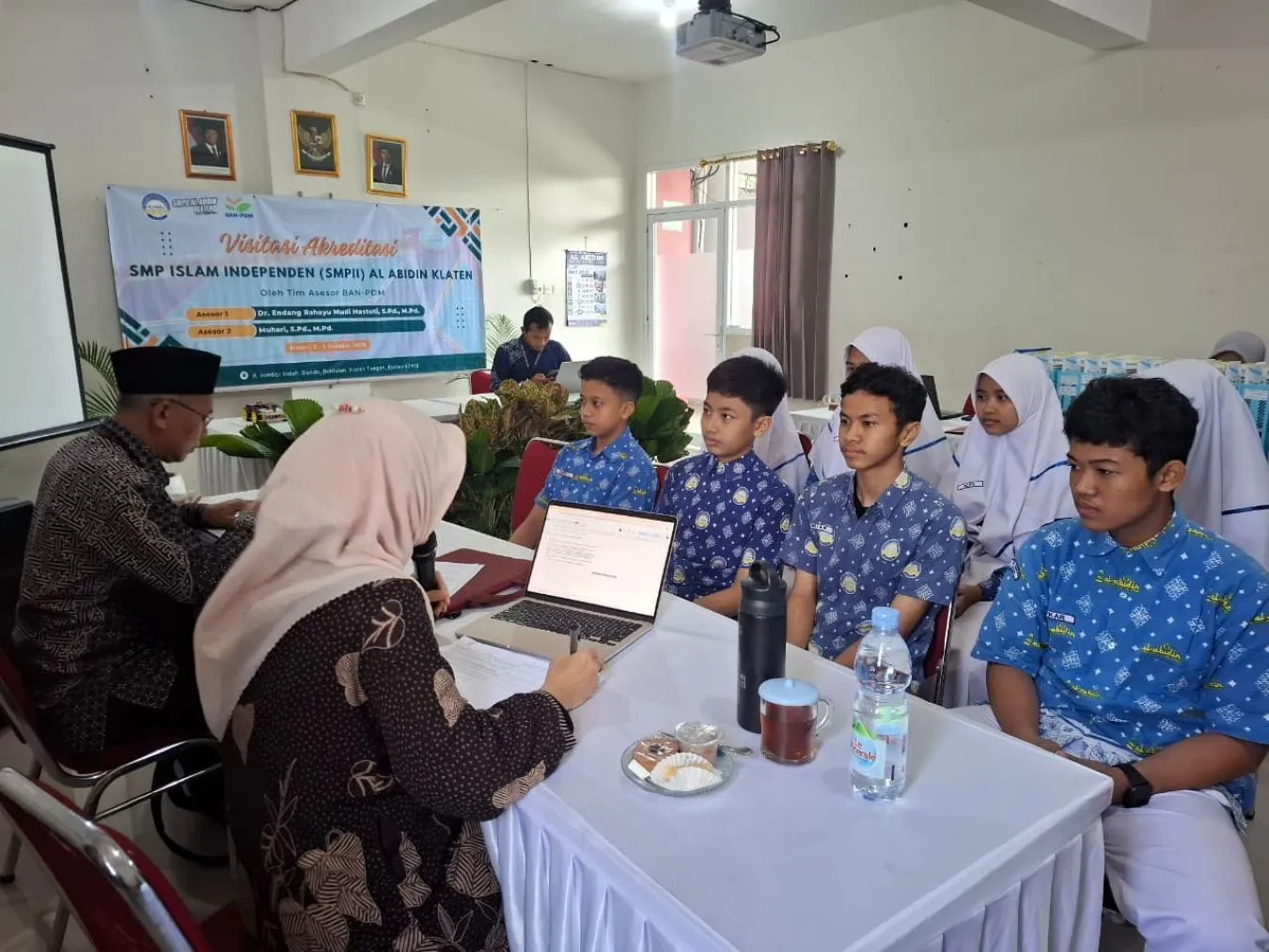 Evaluasi Layanan Pendidikan Melalui Akreditasi di SMPII Al Abidin Klaten