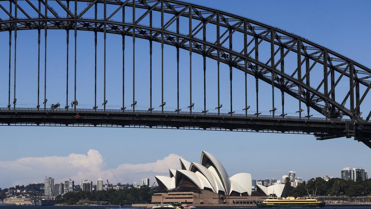 Bank Sentral Australia Pertahankan Suku Bunga di Tengah Tekanan Inflasi