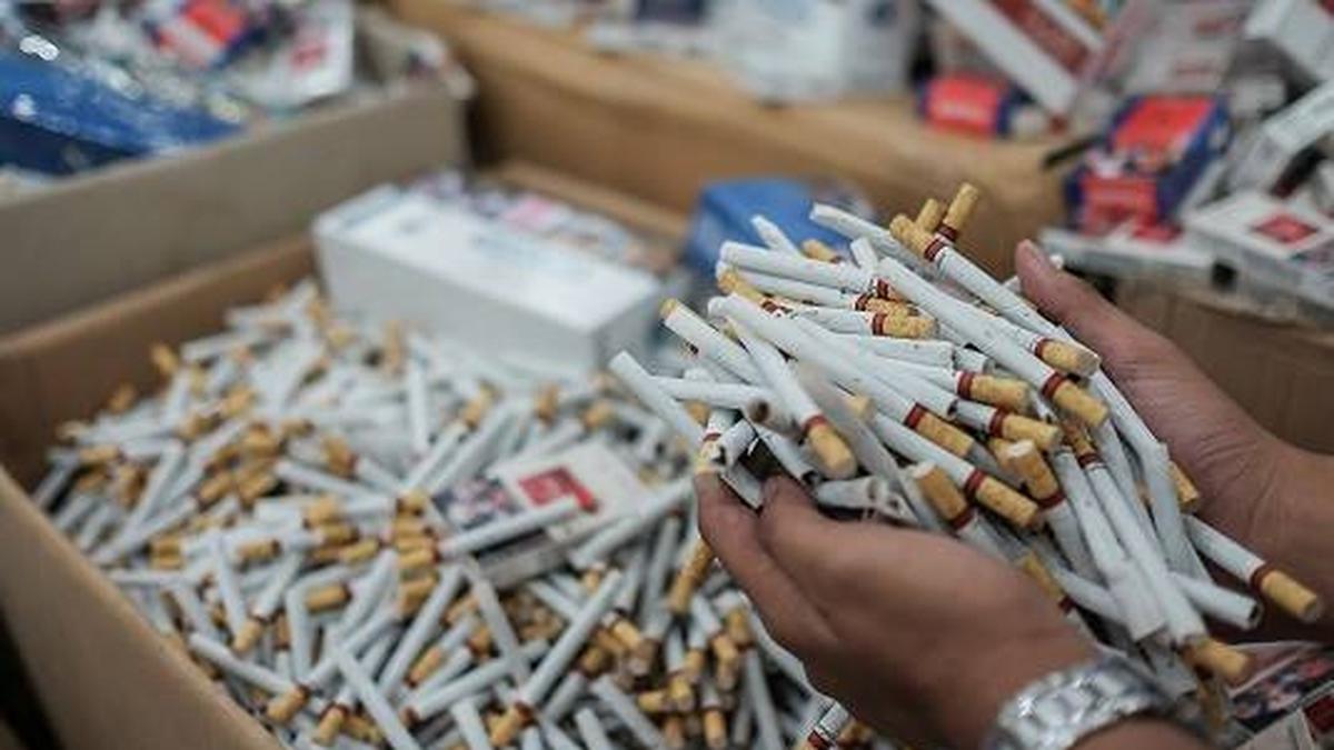 ---
Belanja Rokok Masyarakat Indonesia Melampaui Pengeluaran Daging dan Susu

---