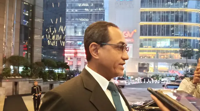 Investasi Saham Bursa Efek Indonesia Masih Menunggu Persetujuan OJK