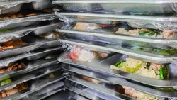 ---
BGN Menjelaskan Alokasi Anggaran Rp 5,7 M untuk Zoom Meeting

---