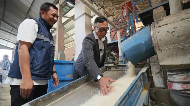 Kolaborasi Bulog dan Penggilingan Padi untuk Mempertahankan Kualitas Beras Nasional