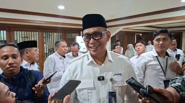 ---
Bulog Pastikan Program Makan Bergizi Gratis Tidak Menggunakan Beras Subsidi

---