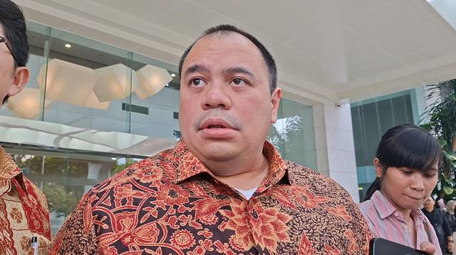 ---
Danantara Gelar Tender PSEL Tahap II Bulan Ini, 100 Perusahaan Tertarik Berpartisipasi

---