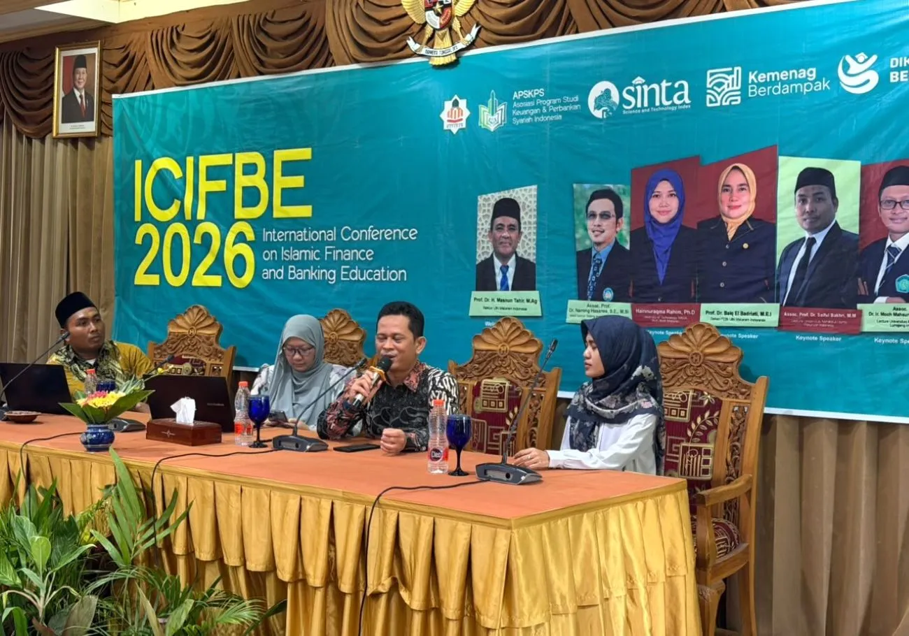 Dosen UIN Saizu Mempersembahkan Penelitian Layanan Tanpa Kartu BSI di Konferensi Internasional