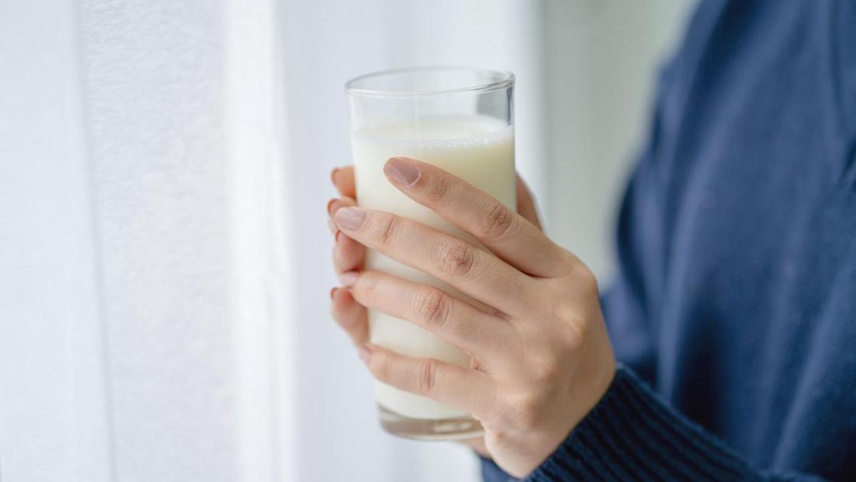 Mitos atau Fakta, Apakah Minum Susu Menyebabkan Kenaikan Berat Badan?