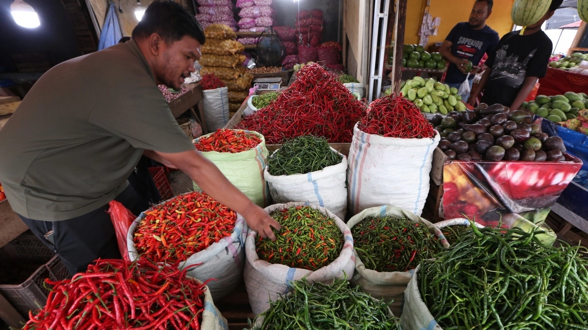 Lonjakan Harga Cabai: Cabai Rawit Hijau Naik 63%, Cabai Merah Capai Rp132 Ribu/Kg