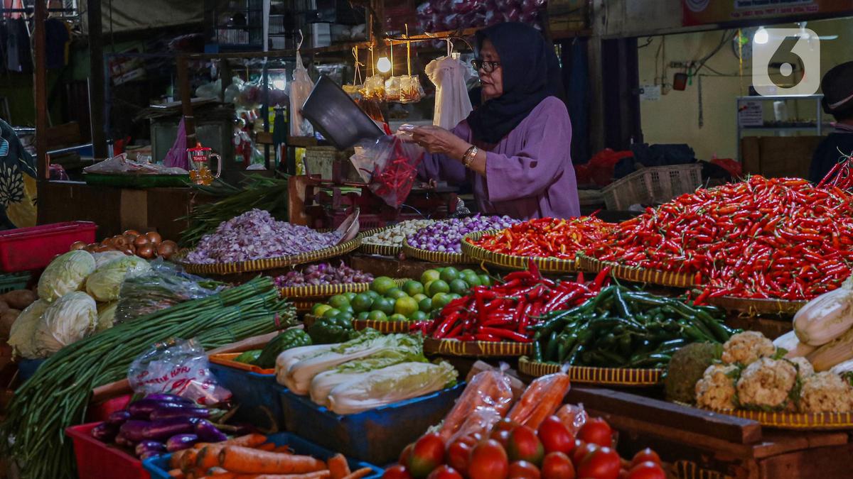 Update Harga Pangan: Bawang Merah Rp 55.450 per Kg, Cabai Masih Tinggi