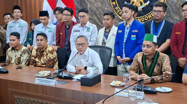 Kenaikan Harga Plastik Mengganggu Akses Petani Terhadap Gabah