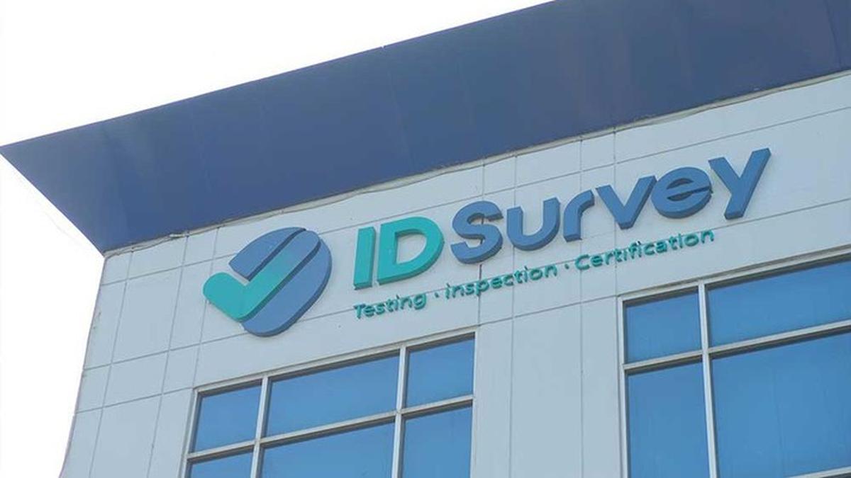 IDSurvey, holding BUMN Jasa Survei yang terdiri dari PT Biro Klasifikasi Indonesia (Persero), PT SUCOFINDO, dan PT Surveyor Indonesia, merayakan puncak ulang tahun ke-3 secara serentak di sembilan kota besar di Indonesia. (dok: humas)