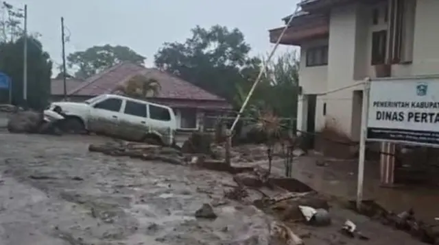 Penutupan Jalan Padang-Solok Akibat Banjir Bandang, Jembatan Bailey Siap Diterjunkan