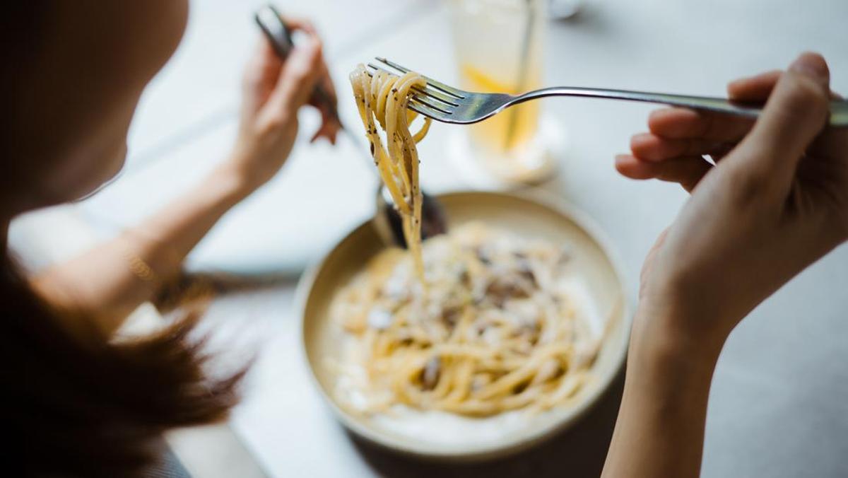 Ilustrasi makan (Foto: Getty Images/iStockphoto/PhotoTalk)