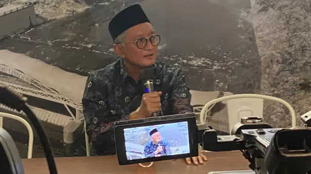 Menteri PU Perintahkan PT PP untuk Memperkuat Jembatan Enang-Enang yang Miring