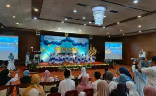 ---
Memperkuat Generasi Qur'ani, KB TK Quran Platinum Al Abidin Selenggarakan Haflatul Qur'an

---