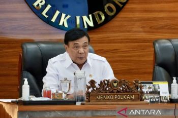 Kumpulan berita politik, ditemukan 121.285 berita.