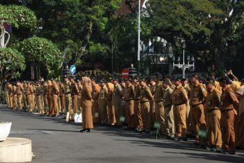 Kumpulan berita politik, ditemukan 121.290 berita.