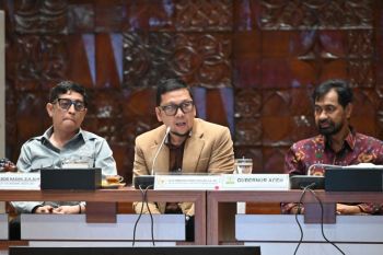 ---
Wakil Ketua Baleg DPR RI Soroti UU Nomor 2 Tahun 2011

---