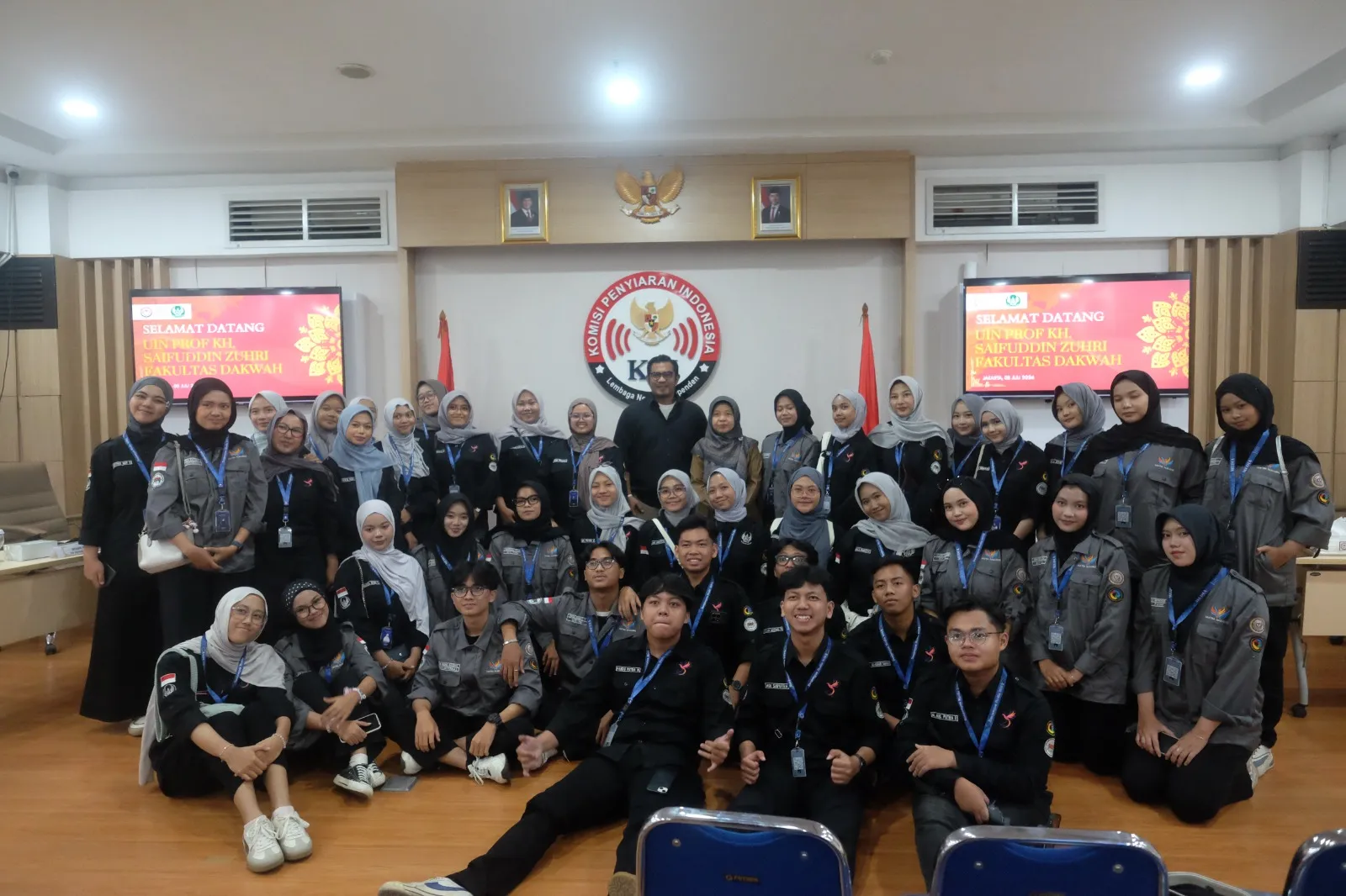 Mahasiswa Program Studi Komunikasi dan Penyiaran Islam (KPI) UIN Saizu Purwokerto mengikuti Kunjungan Media 2026 ke sejumlah institusi media dan penyiaran nasional. (Istimewa)