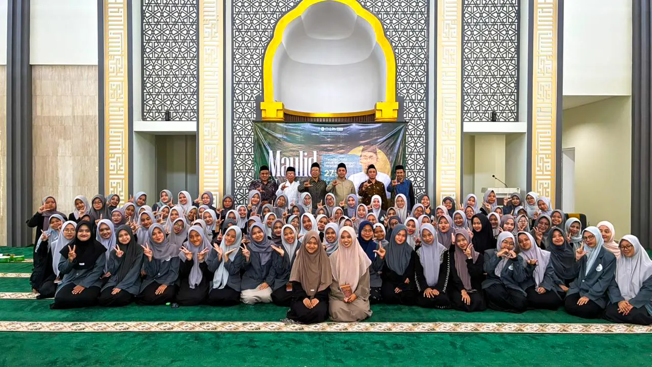 Perayaan Maulid Nabi di UIN Surakarta: Memperkuat Akhlak dalam Pendidikan