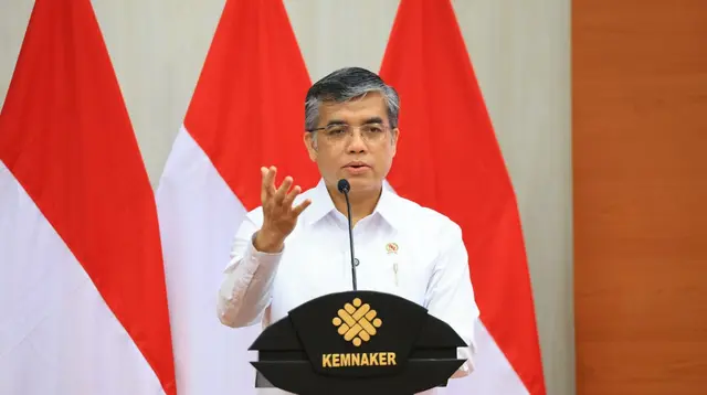 Penerapan AI Dapat Tingkatkan Produktivitas Hingga 40% Menurut Menaker