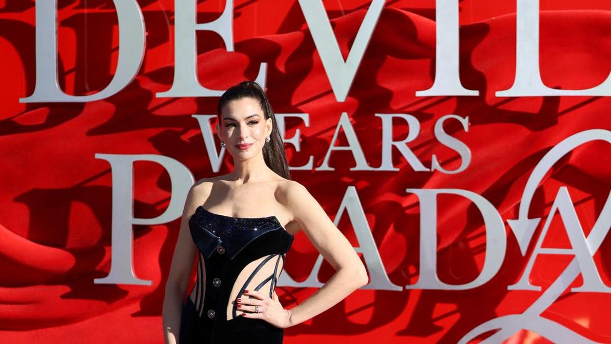 Katarak Dini: Pengalaman Anne Hathaway yang Menggugah Kesadaran Publik