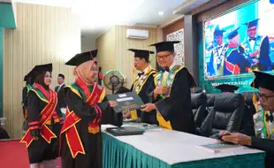 Pascasarjana UIN Saizu Luluskan 38 Magister & Doktor, Ini Deretan Akreditasinya