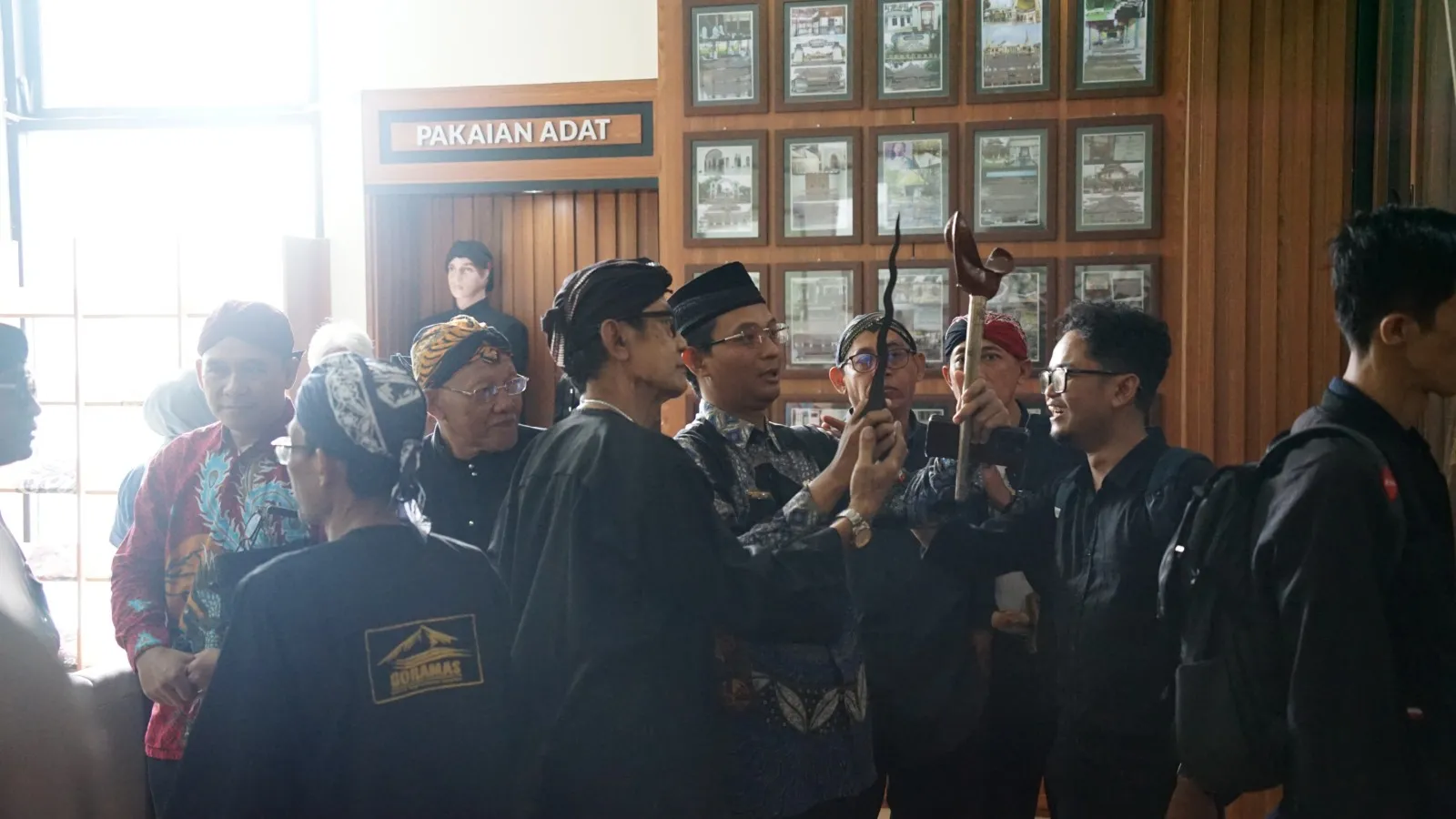 Apresiasi Pojok Penginyongan UIN Saizu oleh Pegiat Budaya Banyumasan