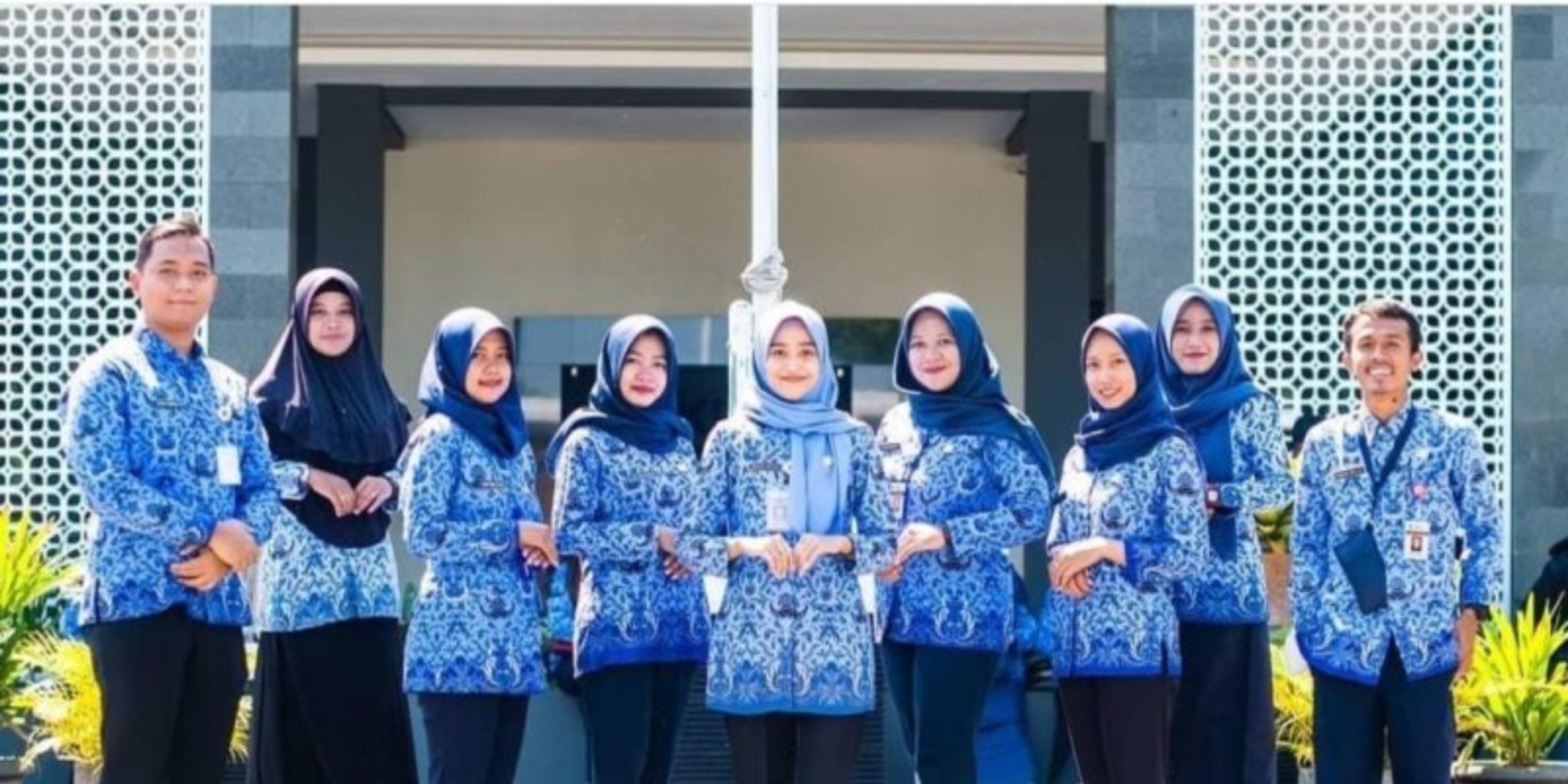 Pemerintah Perkuat Kesejahteraan dan Status Guru, dari Tunjangan hingga Penataan Guru Non-ASN