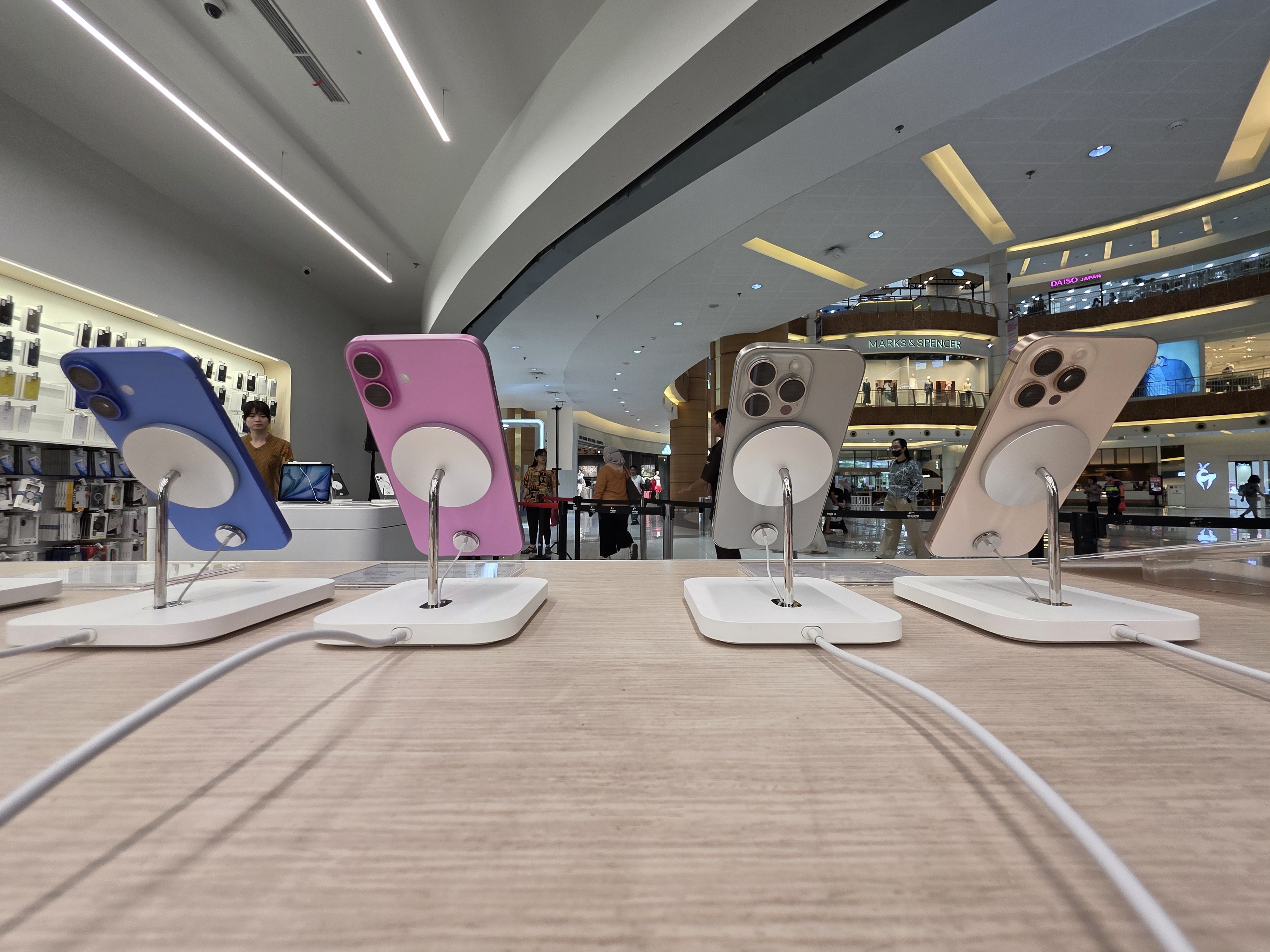 Harga iPhone terbaru 25 Mei 2026.(KOMPAS.com/ Galuh Putri Riyanto)