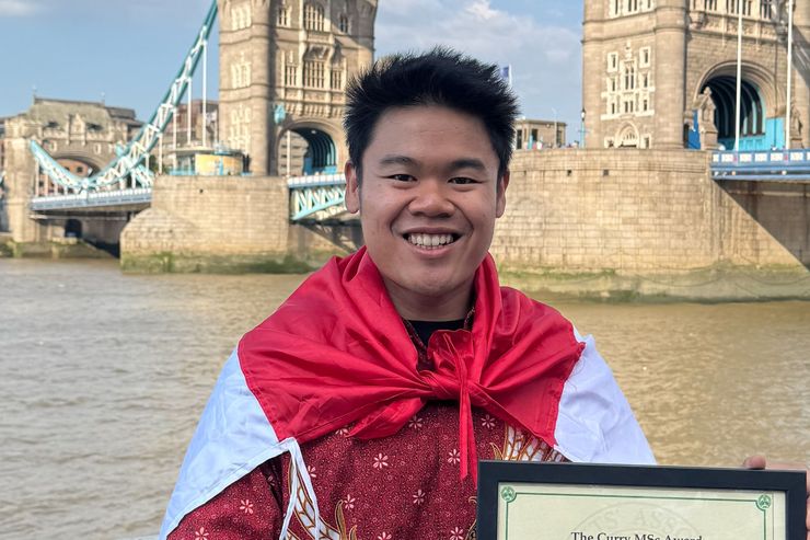 Dari Kegagalan Meraih IELTS, Kevin Sukses Jadi Pembicara Terbaik se-Inggris Raya