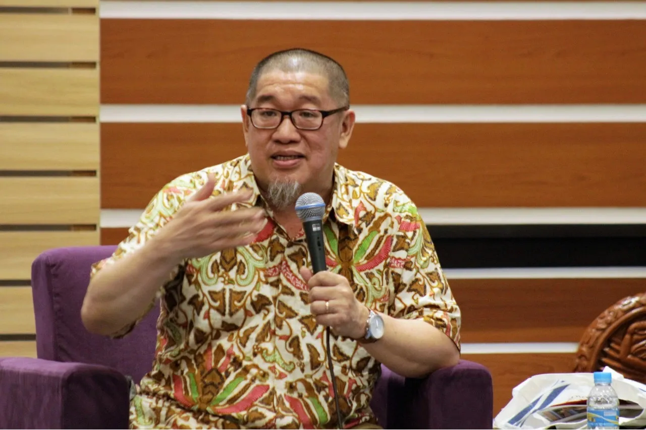 Refleksi Hari Buruh: Pakar UNAIR Soroti Kerentanan Pekerja di Berbagai Sektor