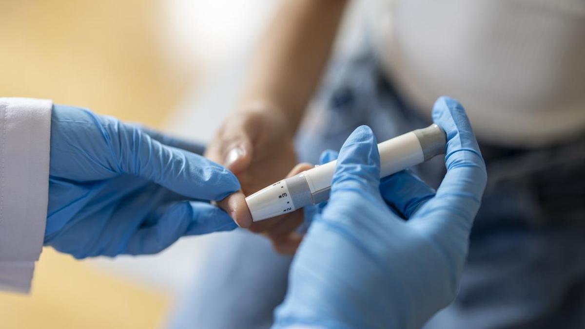 Banyak Warga Indonesia Terdiagnosis Diabetes dan Hipertensi Setelah Pemeriksaan Kesehatan