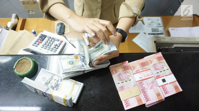 Kondisi Rupiah Tertekan, Kurs Dolar Menghampiri Rp 17.000 di Beberapa Bank