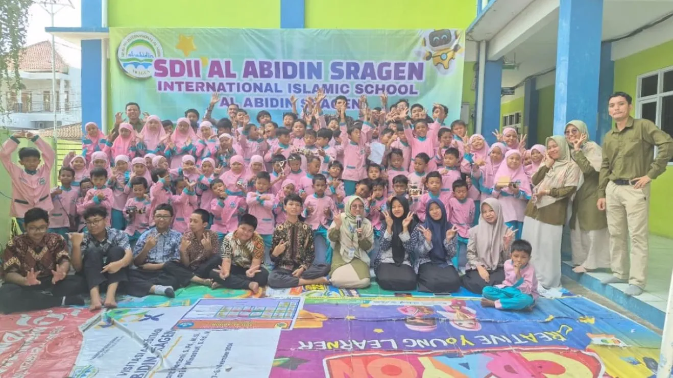 Kegiatan ICT Camp di SDII Al Abidin Sragen, Siswa Berinovasi Melalui Coding dan Robotik
