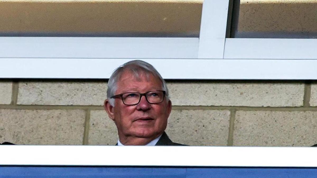Sir Alex Ferguson Dilarikan ke Rumah Sakit Sebelum Pertandingan MU Melawan Liverpool