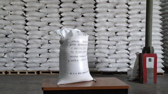 Stok Beras Mencapai 5 Juta Ton, Mentan Amran Pastikan Tanpa Impor di 2026