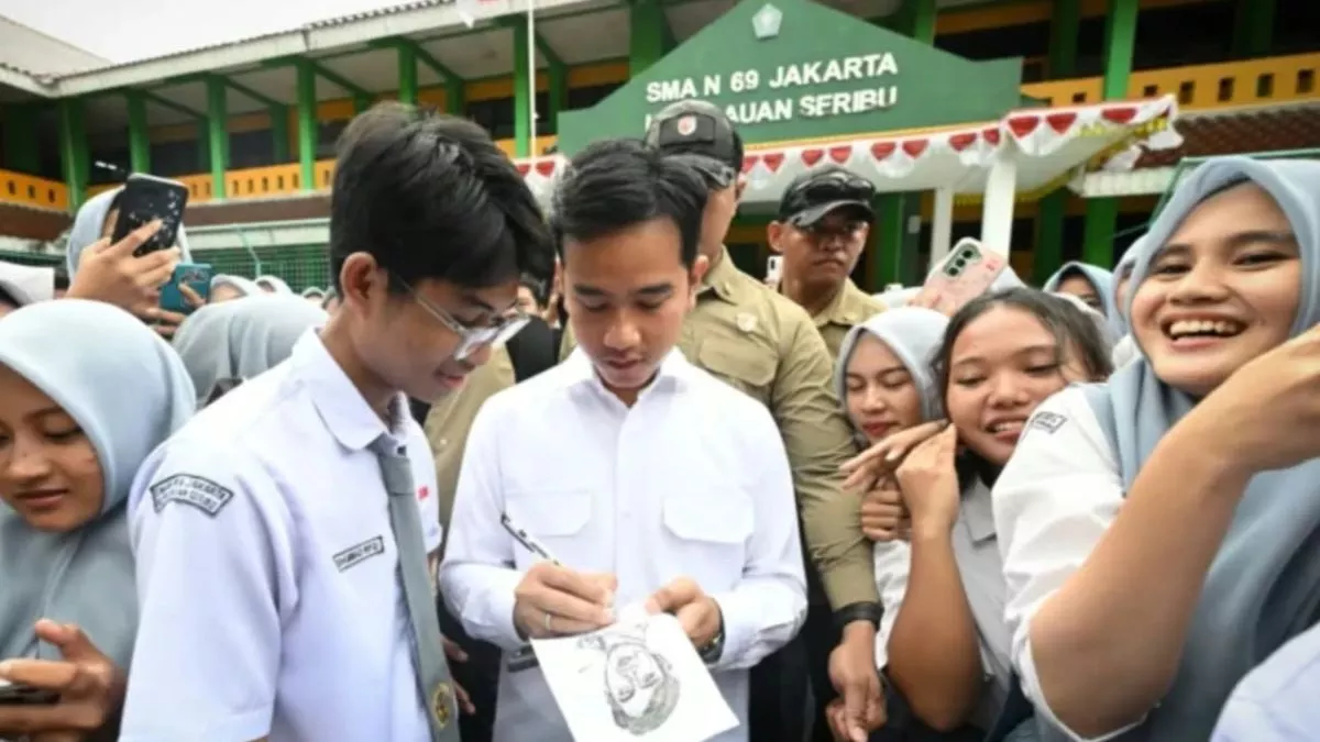 Wakil Presiden Gibran Rakabuming Raka saat bersama Pelajar SMA. Foto Wapres.go.id