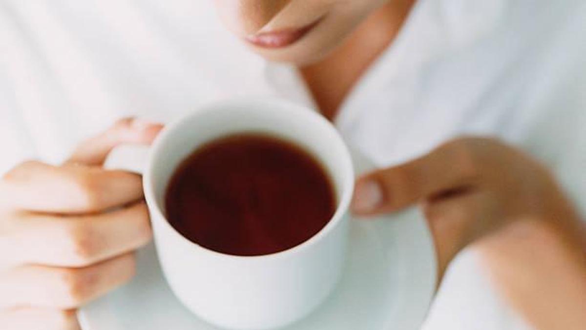 Kebiasaan Mengonsumsi Minuman Panas Dapat Tingkatkan Risiko Kanker Kerongkongan