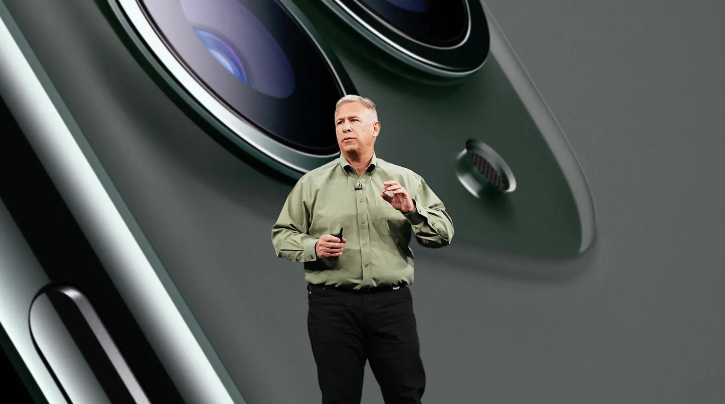 Perubahan Besar di Apple: Tim Cook dan Eksekutif Senior Mundur dari Jabatan
