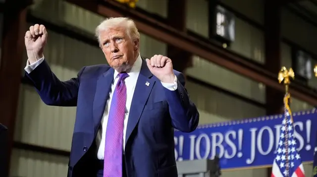 Trump Kenakan Tarif Impor Obat Generik 100% Mulai 2028