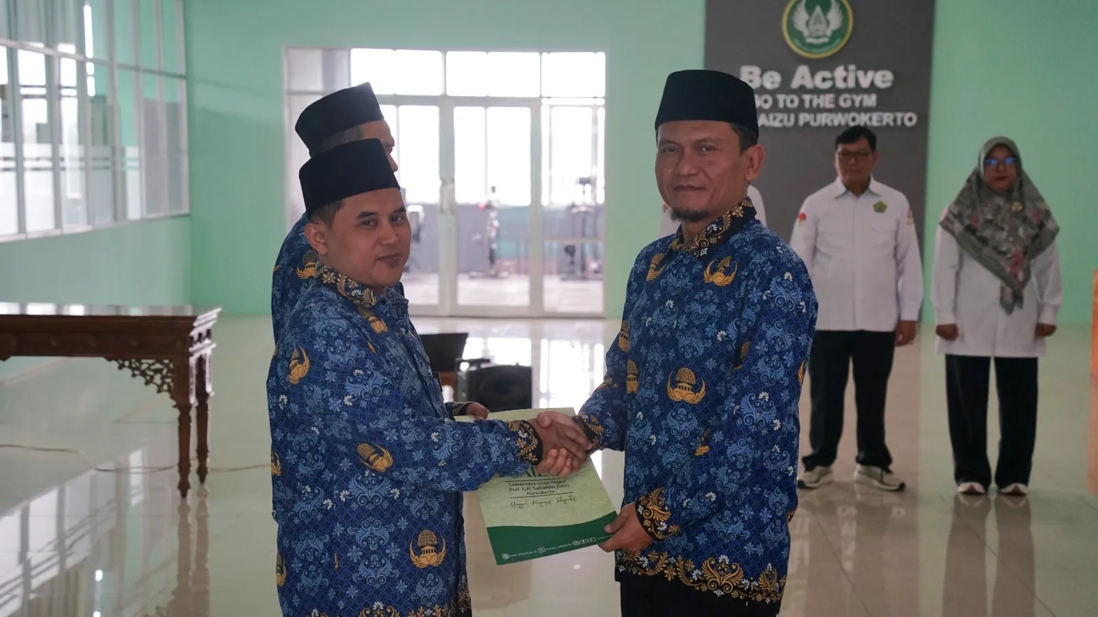 UIN Prof. K.H. Saifuddin Zuhri (UIN Saizu) Purwokerto kembali memperkuat sumber daya manusia melalui Pelantikan dan Pengambilan Sumpah/Janji Jabatan Fungsional di lingkungan universitas. Kegiatan yang berlangsung pada Senin (13/7/2026). (Istimewa)