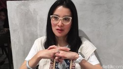 Marcella Zalianty Respon Banner Kontroversial Film "Aku Harus Mati"