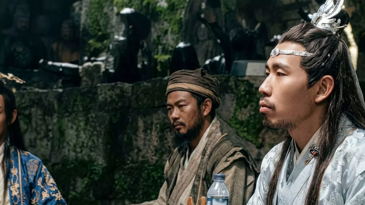 Viralnya Acara Tahlilan dengan Kostum Drama Kolosal Tiongkok, Netizen Berkomentar Lucu