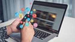 Kontroversi Content Creator yang Tiru Gaya Mendiang Artis, Ahli Jiwa Berikan Penjelasan